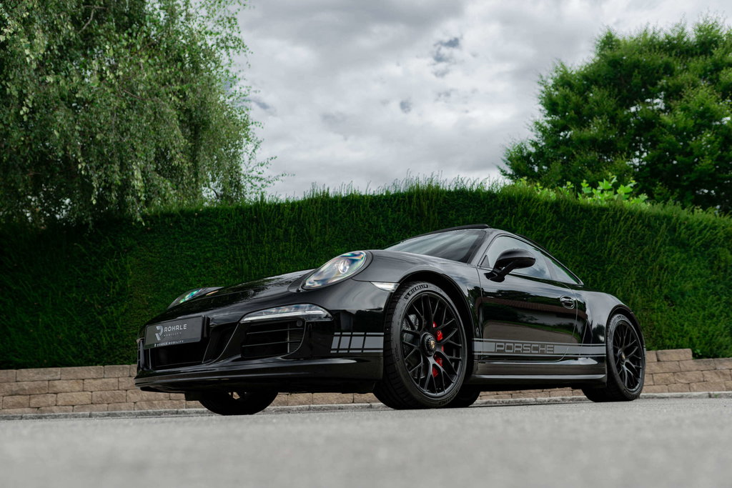 Porsche 991 Carrera 4 GTS