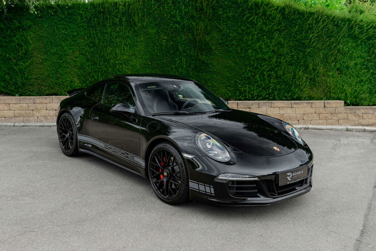 Porsche 991 Carrera 4 GTS