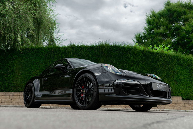 Porsche 991 Carrera 4 GTS
