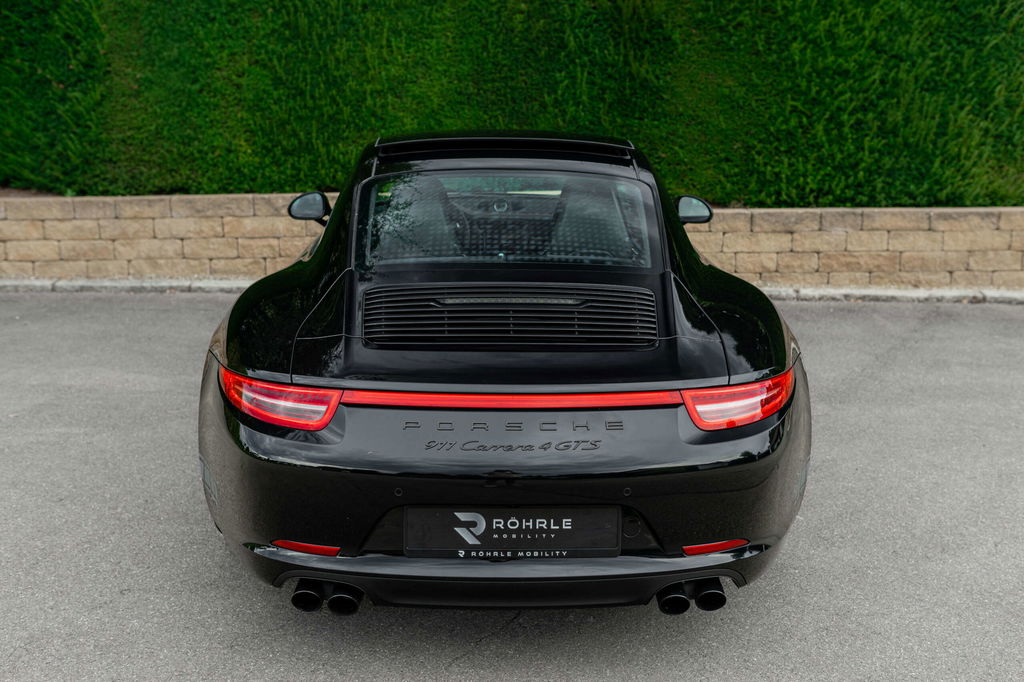 Porsche 991 Carrera 4 GTS
