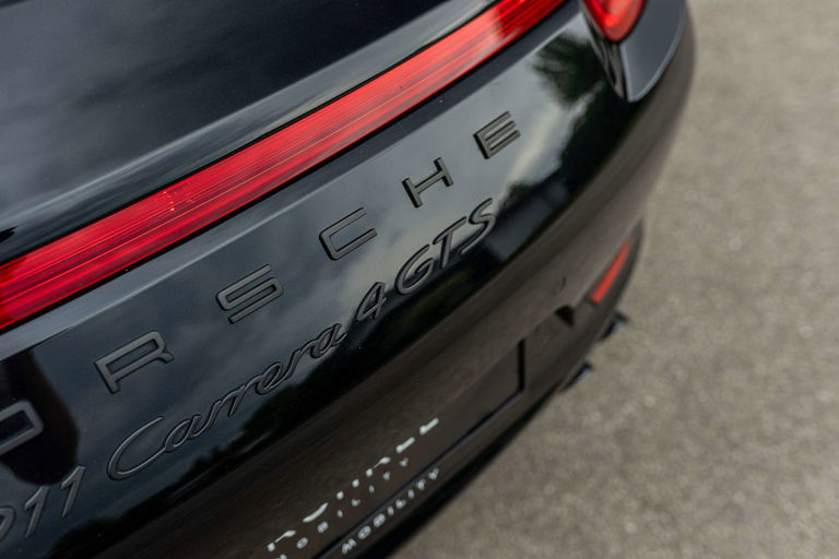 Porsche 991 Carrera 4 GTS