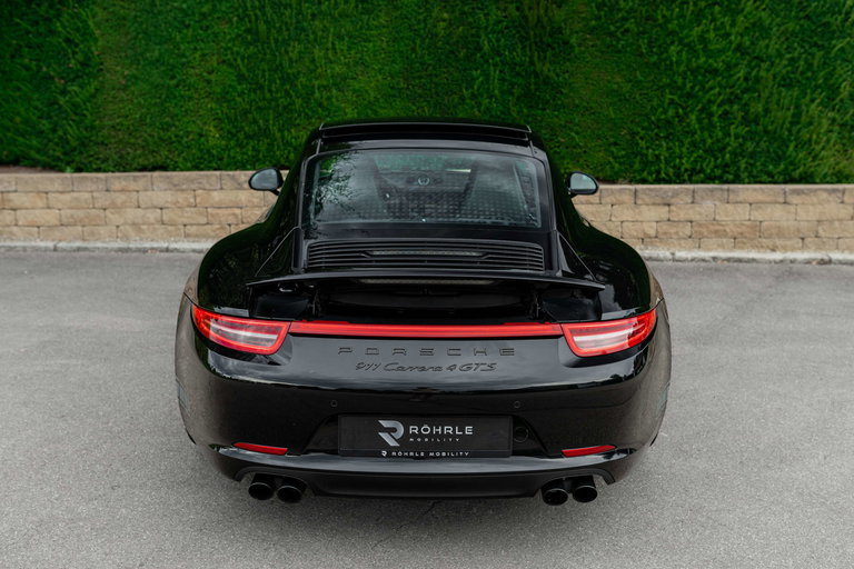 Porsche 991 Carrera 4 GTS
