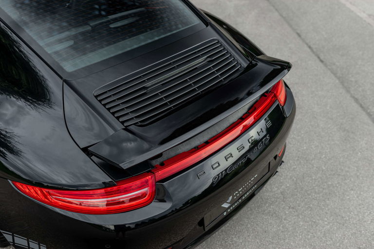 Porsche 991 Carrera 4 GTS