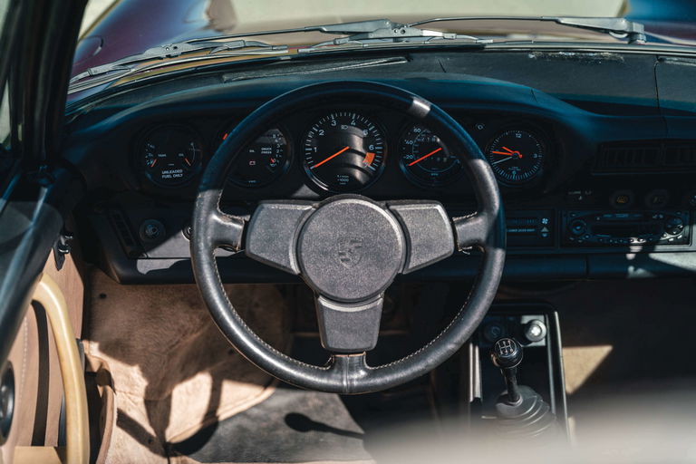 Porsche 911 Carrera 3.2 (US)