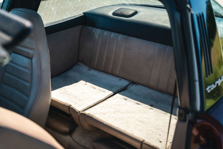 Porsche 911 Carrera 3.2 (US)