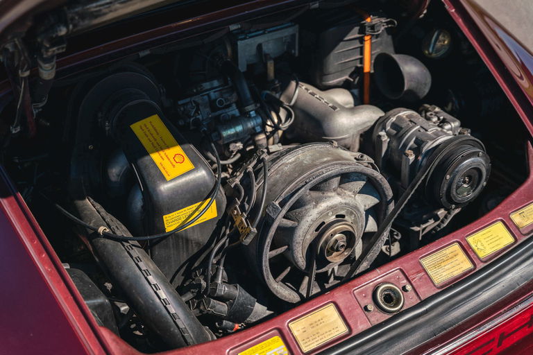 Porsche 911 Carrera 3.2 (US)