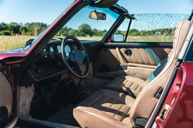 Porsche 911 Carrera 3.2 (US)