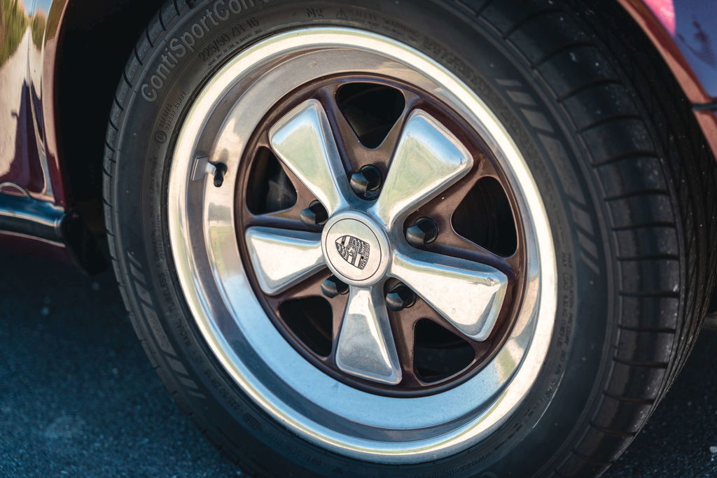 Porsche 911 Carrera 3.2 (US)