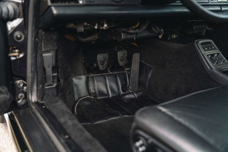 Porsche 964 Carrera 4