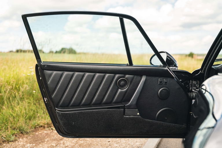 Porsche 964 Carrera 4