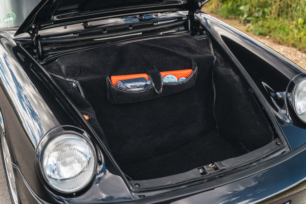 Porsche 964 Carrera 4