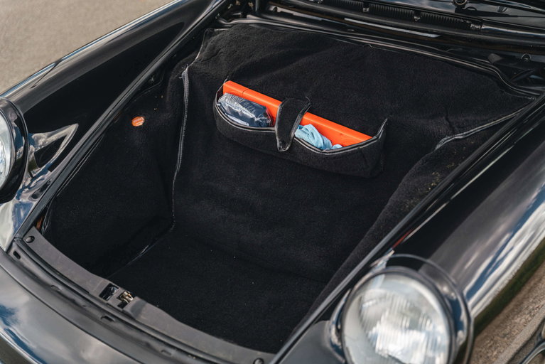 Porsche 964 Carrera 4