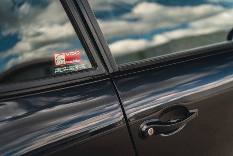 Porsche 964 Carrera 4