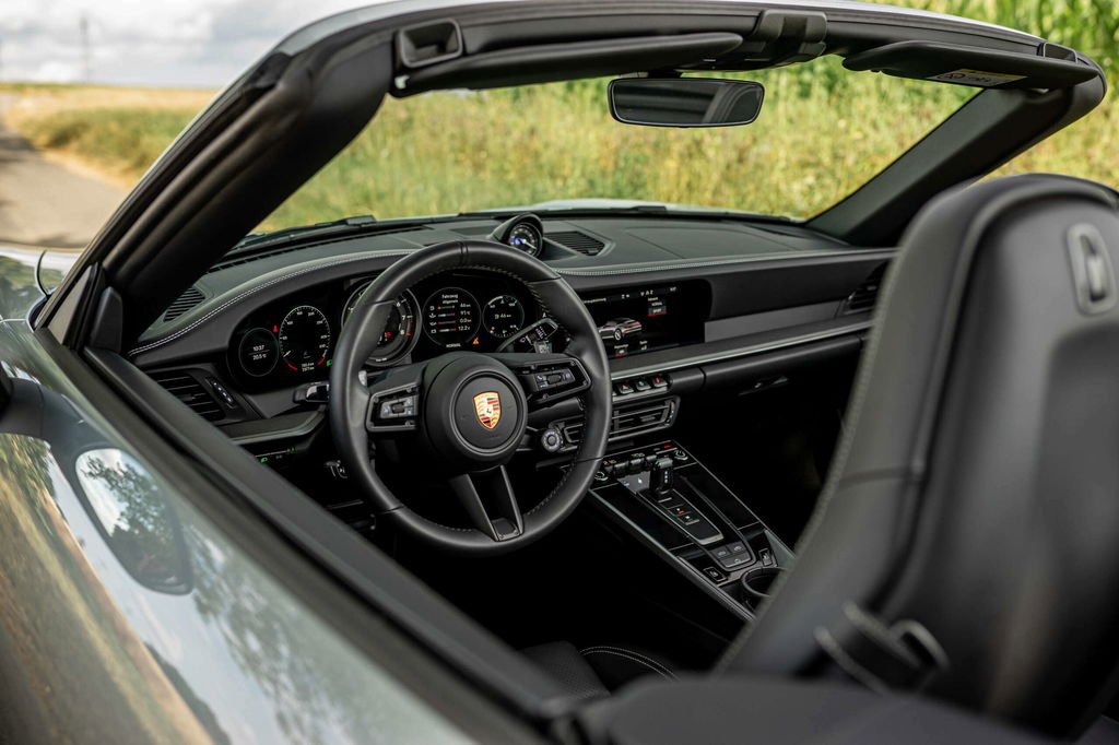 Porsche 992 Carrera S