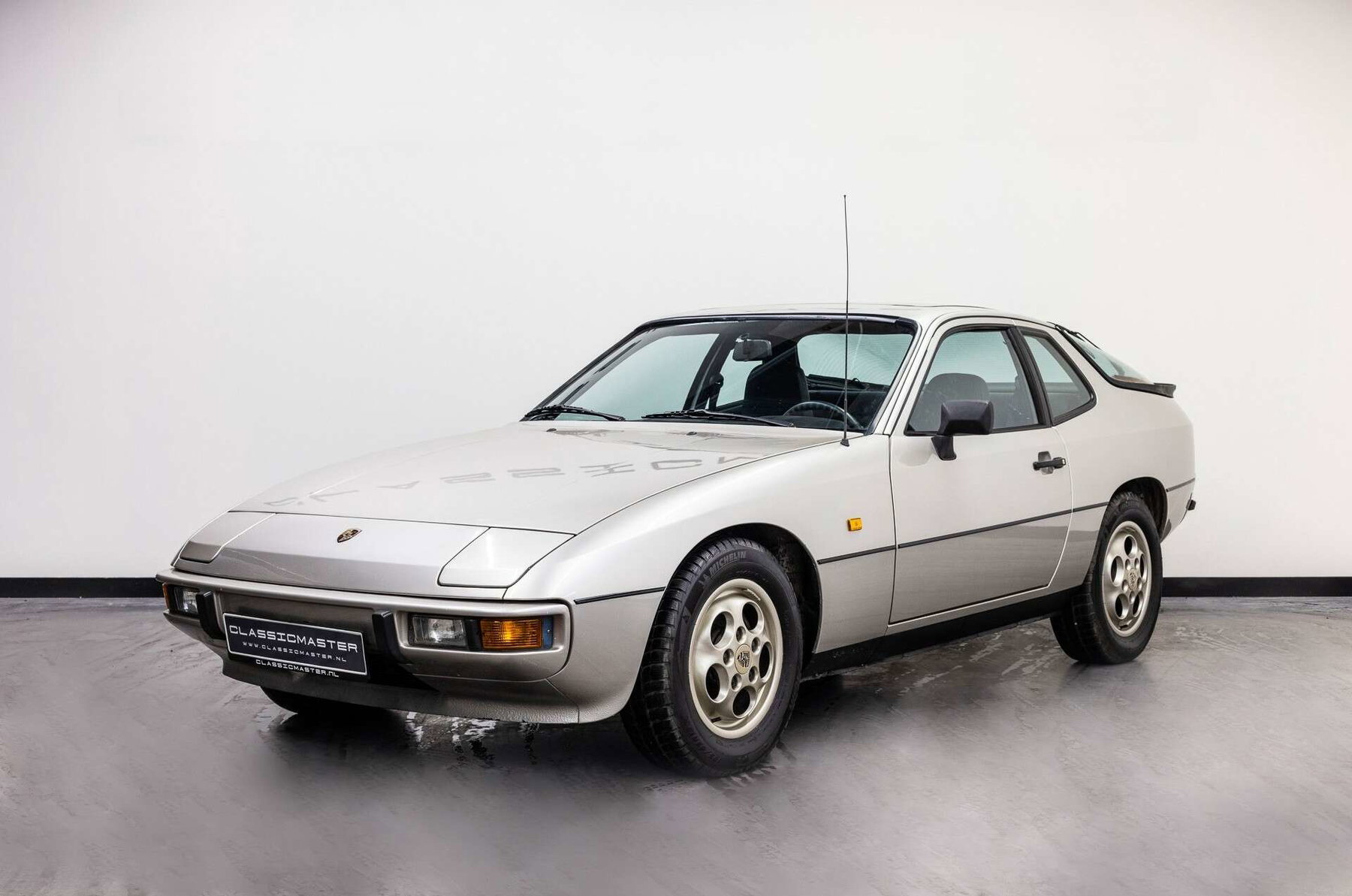 Porsche 924 te koop - Elferspot - Marktplaats voor Porsche auto's