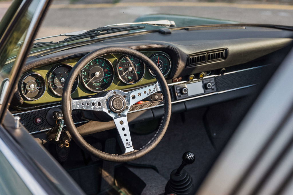 Porsche 911 Backdate