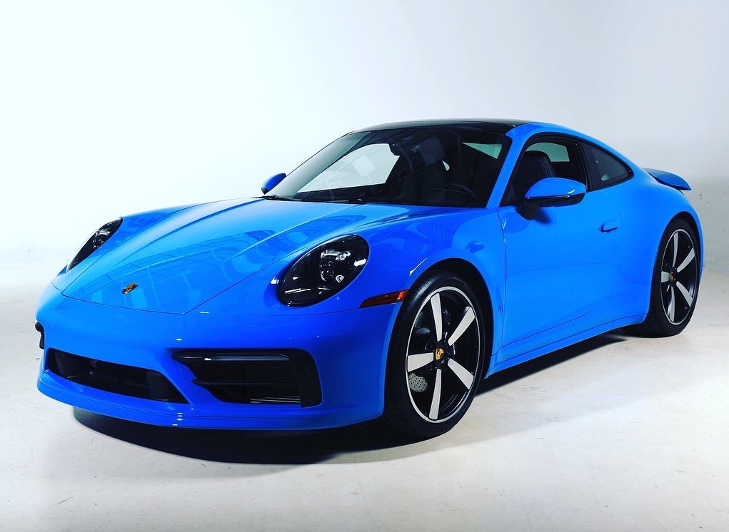 Porsche 992 Carrera