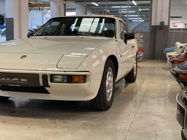 Porsche 924 S