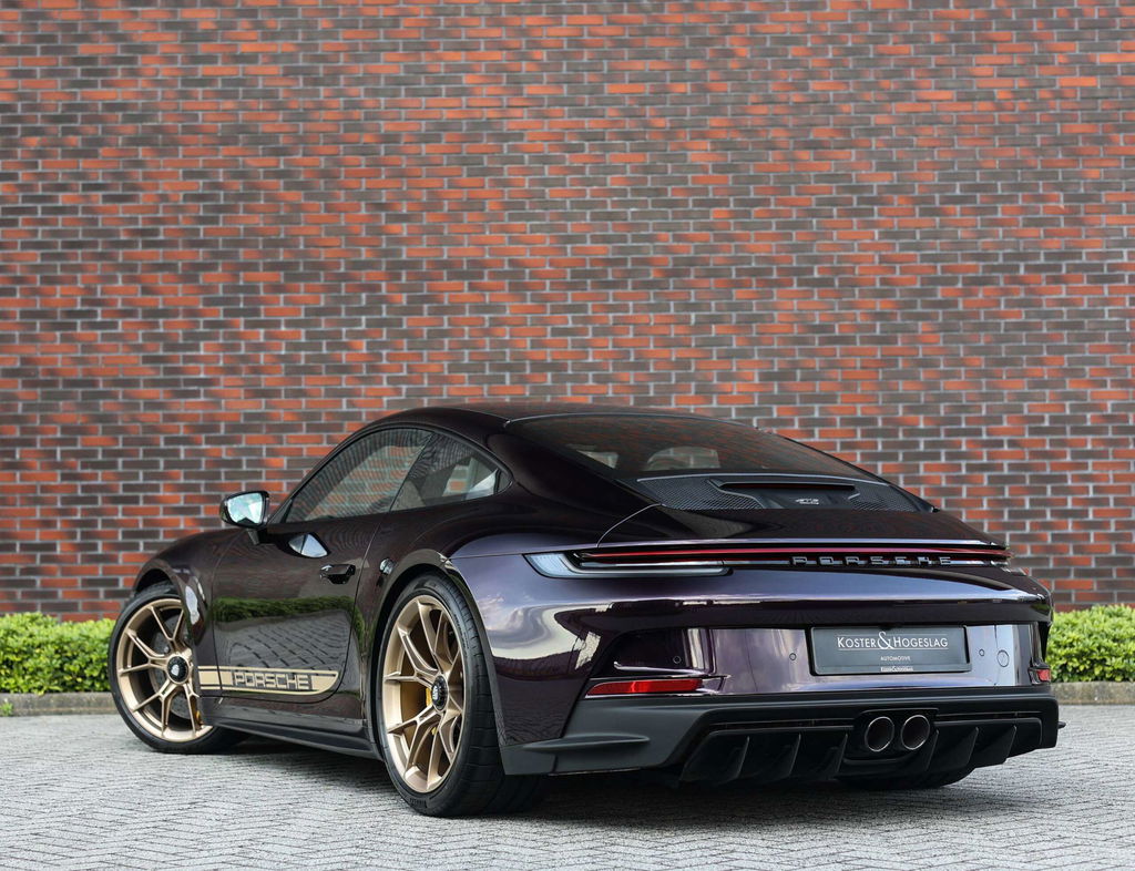 Porsche 992 GT3 Touring