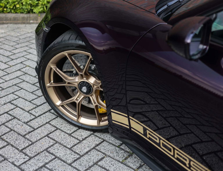 Porsche 992 GT3 Touring