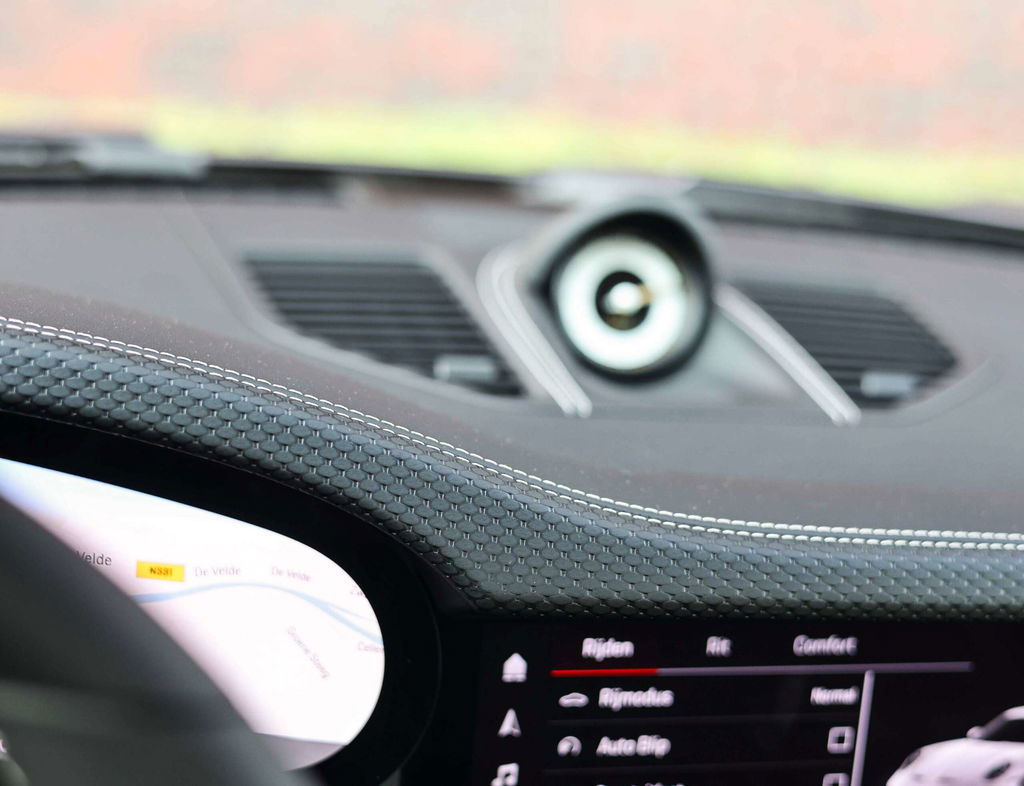 Porsche 992 GT3 Touring