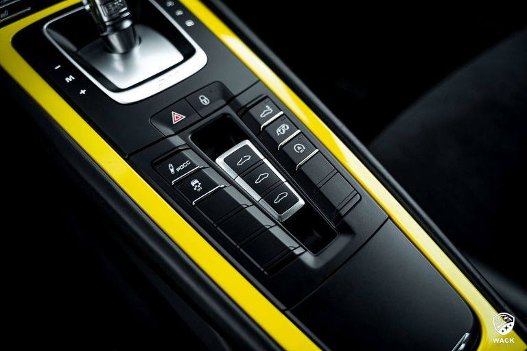 Porsche 991.2 Carrera GTS