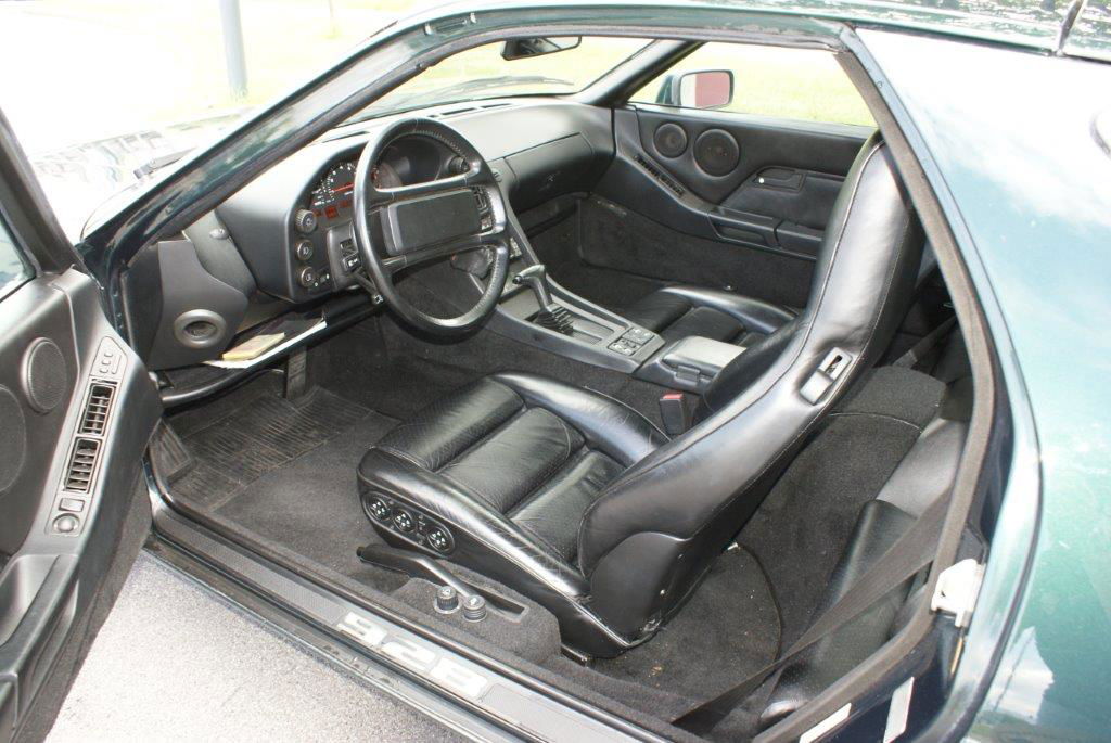 Porsche 928 S4