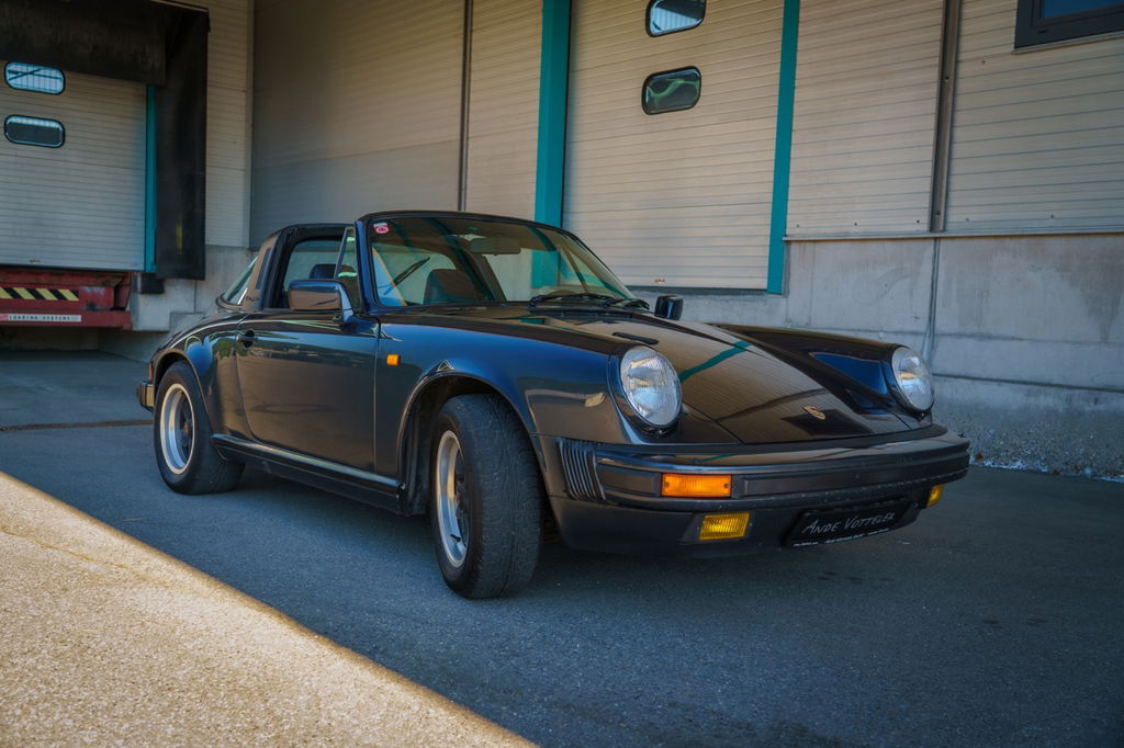 Porsche 911 Carrera 3.2