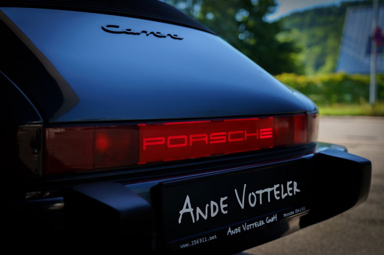 Porsche 911 Carrera 3.2