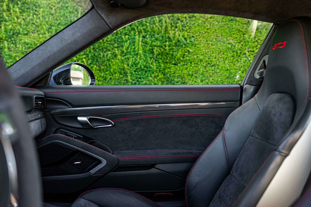 Porsche 991 Carrera 4 GTS