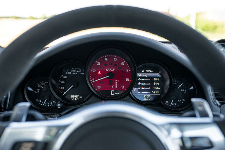 Porsche 991 Carrera 4 GTS