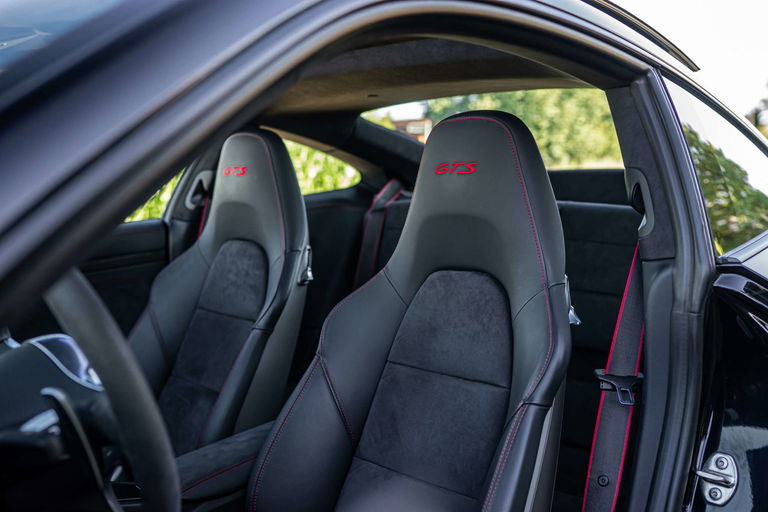 Porsche 991 Carrera 4 GTS