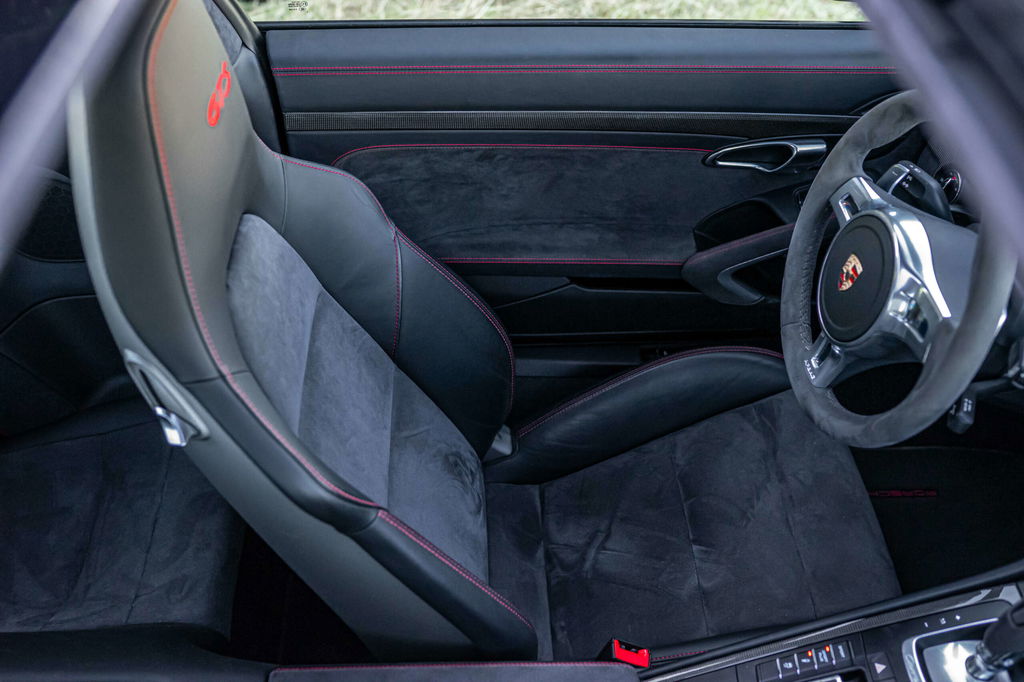 Porsche 991 Carrera 4 GTS