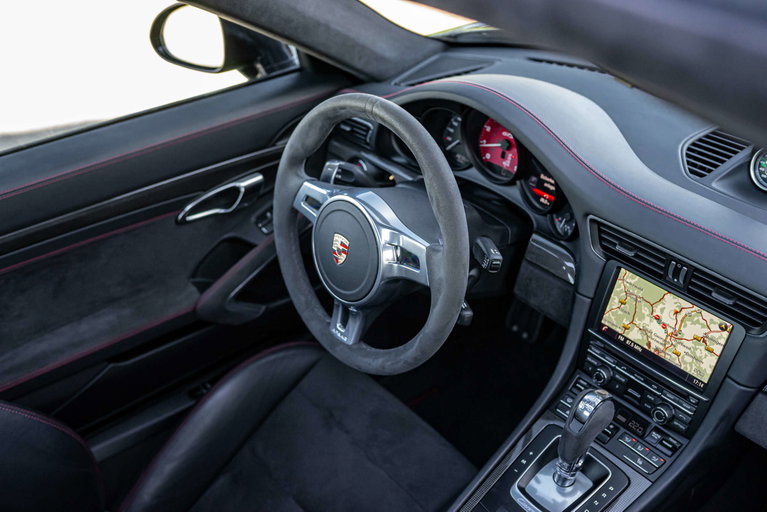 Porsche 991 Carrera 4 GTS