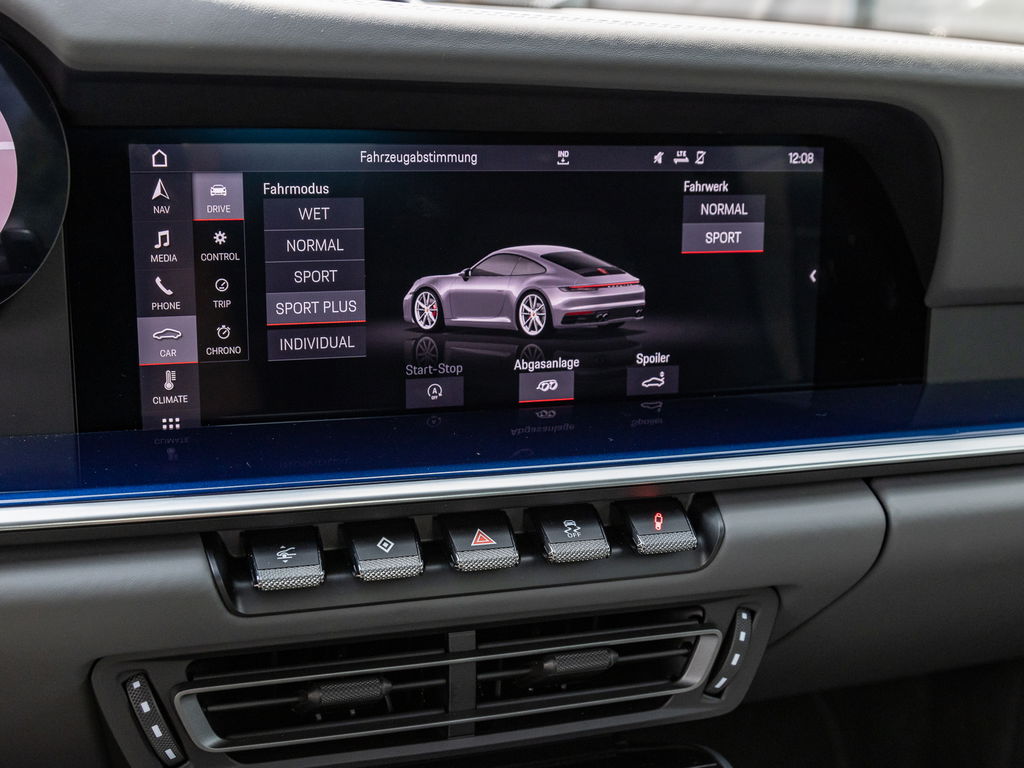 Porsche 992 Carrera 4S