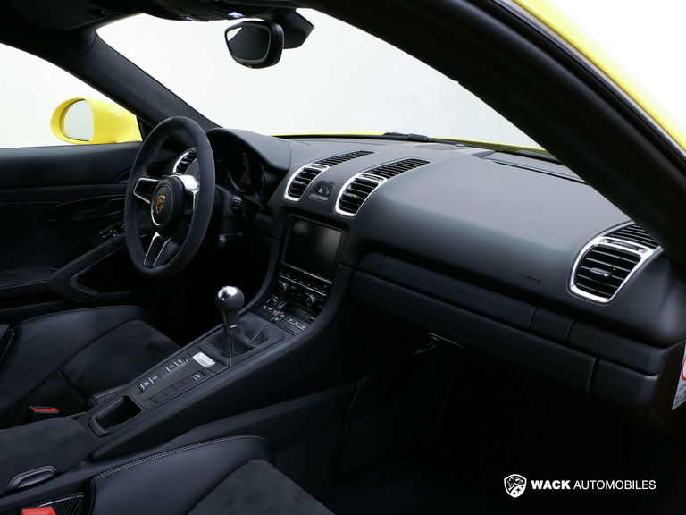 Porsche 981 Cayman GT4