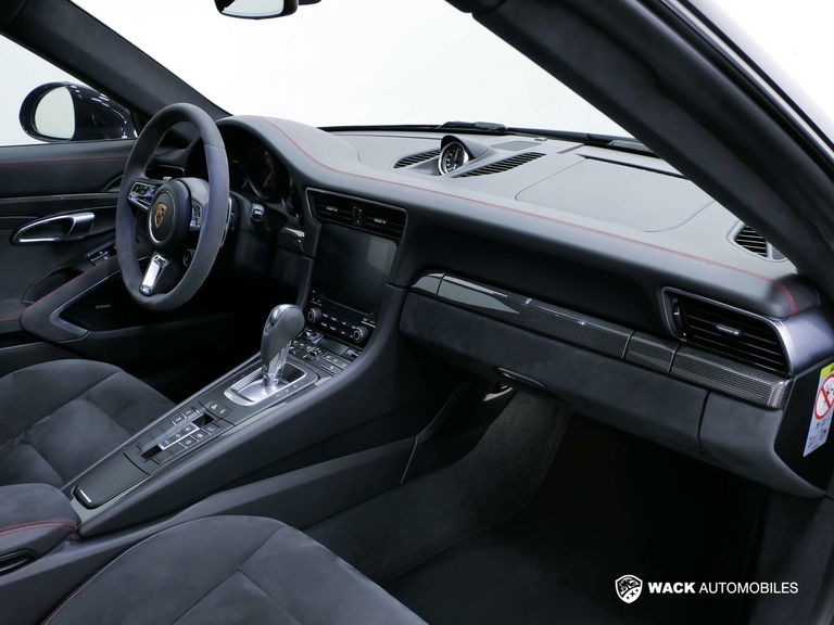 Porsche 991.2 Carrera GTS