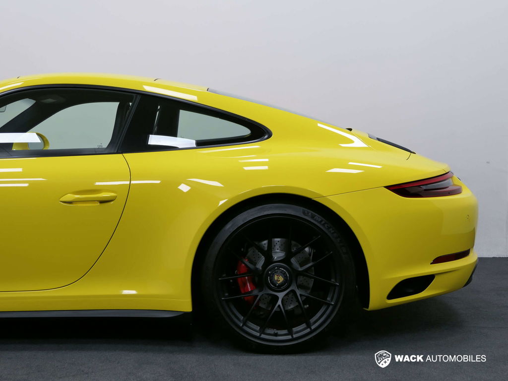 Porsche 991.2 Carrera GTS