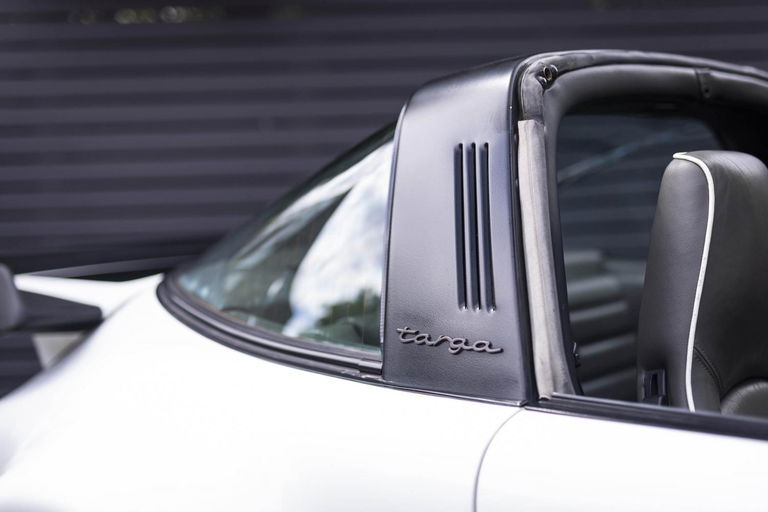 Porsche 911 Carrera 3.2 Supersport