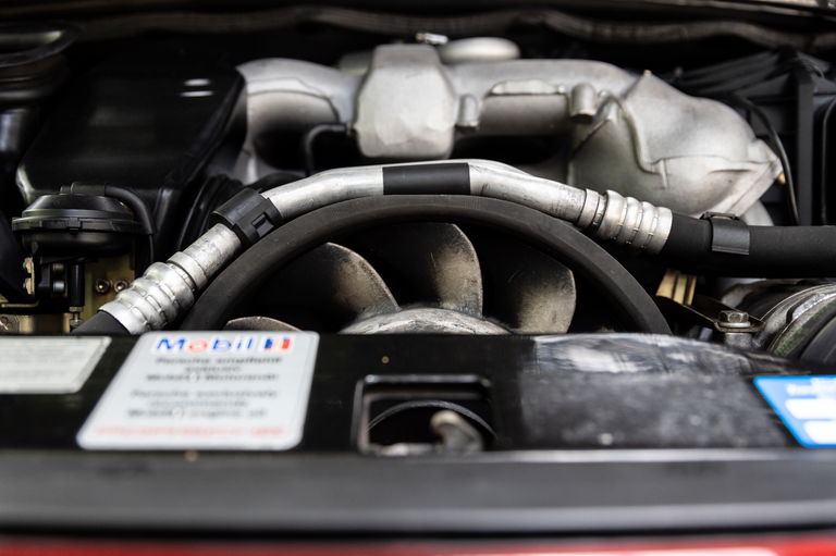 Porsche 993 Carrera 4