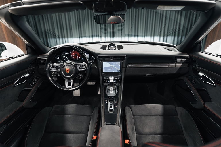 Porsche 991.2 Carrera 4 GTS