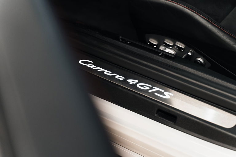 Porsche 991.2 Carrera 4 GTS