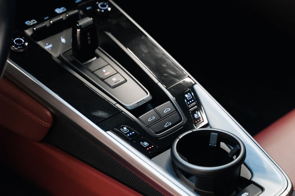 Porsche 992 Carrera 4S