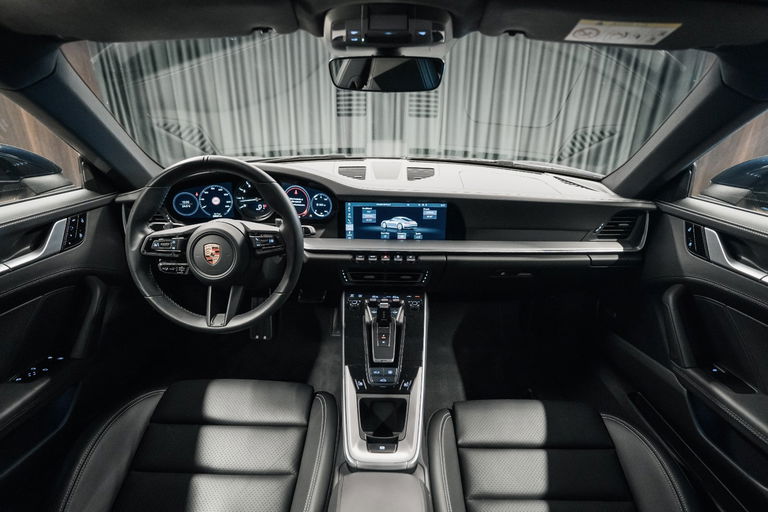 Porsche 992 Carrera 4S