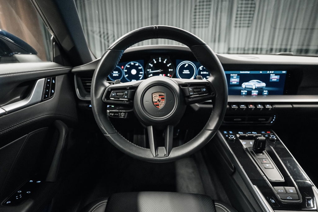 Porsche 992 Carrera 4S