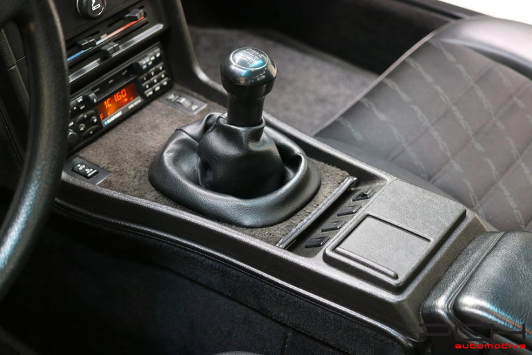 Porsche 924