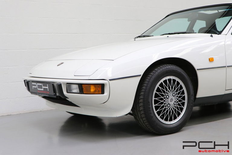 Porsche 924
