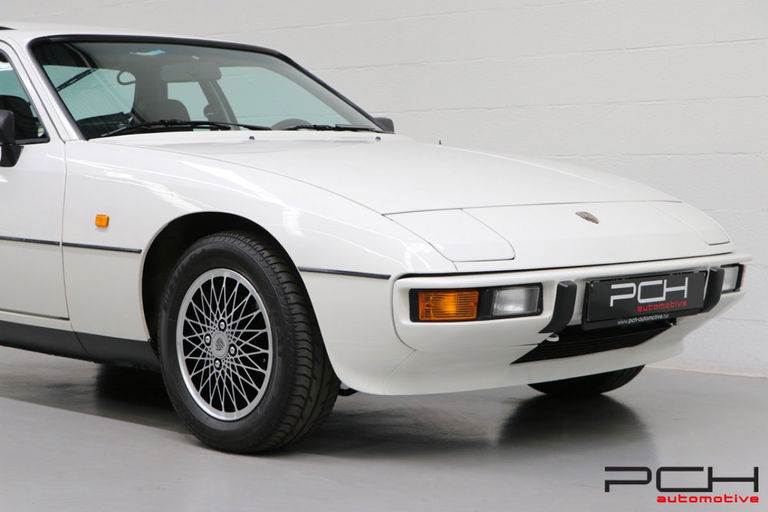 Porsche 924
