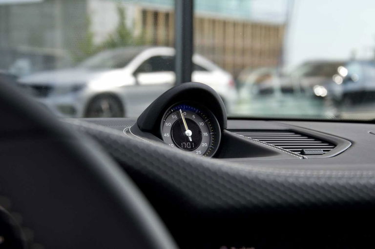 Porsche 992 GT3 Touring