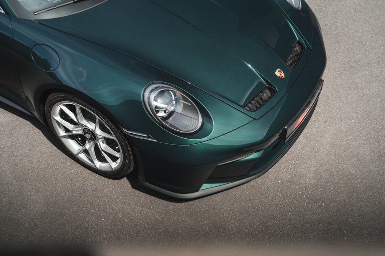 Porsche 992 GT3 Touring
